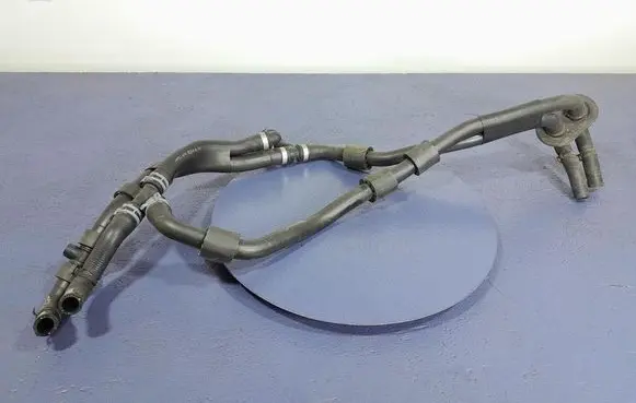 Audi Q7 4L Engine coolant pipe/hose 4M1819350
