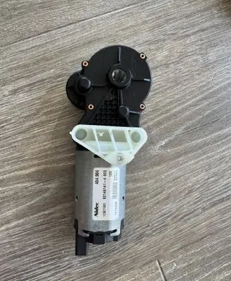 Jaguar XJ X351 Seat adjustment motor 821481414