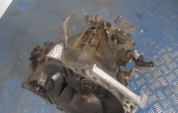 Peugeot 107 Manual 6 speed gearbox