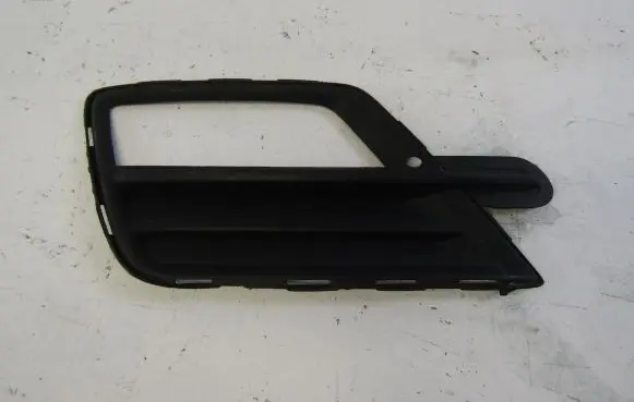 Volkswagen Caddy Front fog light trim/grill 2K5853665C