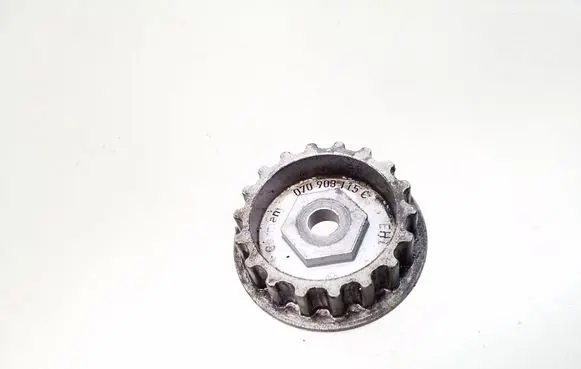Volkswagen Phaeton Alternator pulley 070903115C