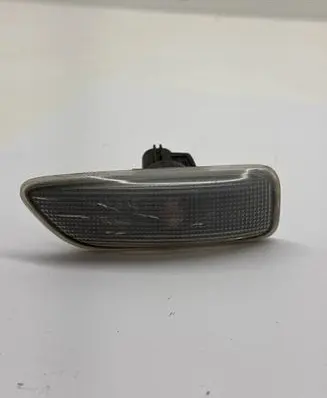 Volvo S60 Front fender indicator light 149144