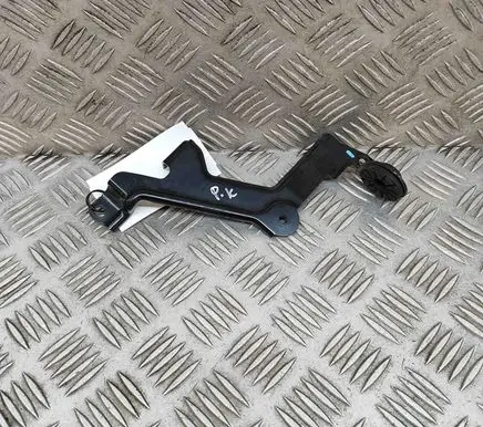 Radiator support slam panel bracket