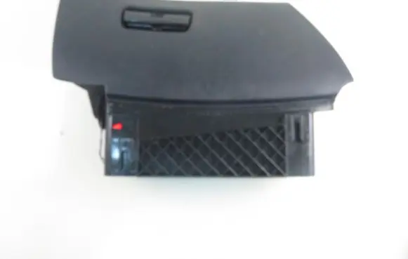 BMW 5 E39 Glove box
