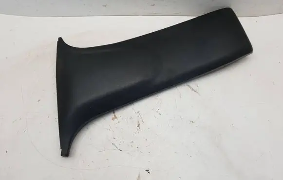 (B) pillar trim (bottom)
