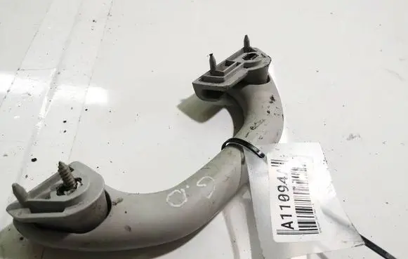 Volkswagen Golf IV Rear interior roof grab handle 