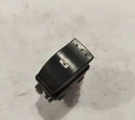 Renault Espace - Grand espace IV Electric window control switch 220509B