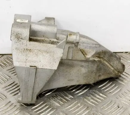 Mercedes-Benz SLK R172 Engine mounting bracket A6512234004