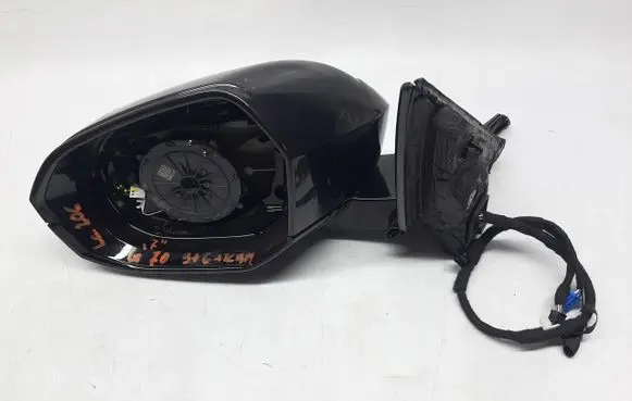 BMW 7 G70 Front door electric wing mirror