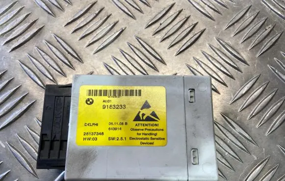 BMW 5 E60 E61 Center console control module 9183233