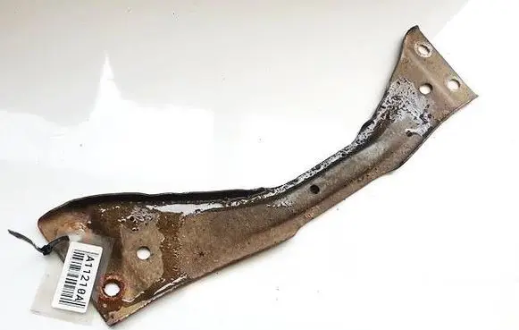 Skoda Superb B6 (3T) Engine mounting bracket 