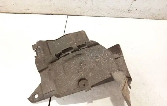Dacia Logan II Engine splash shield/under tray 638312139r