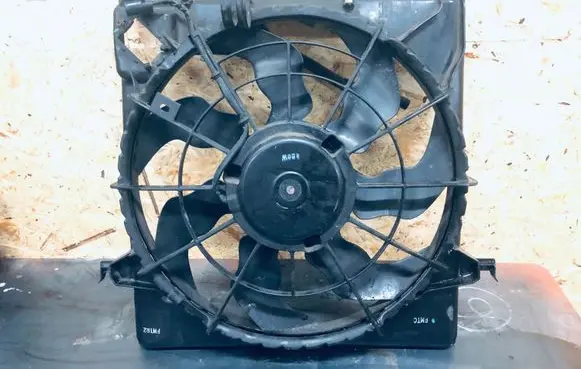 KIA Ceed Radiator cooling fan shroud