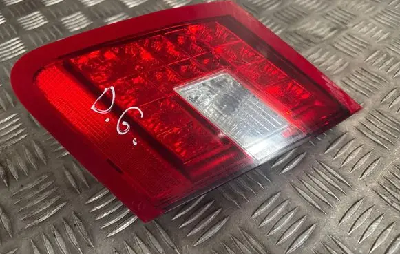 Mercedes-Benz E W212 Tailgate rear/tail lights A2129060258 483522 778002