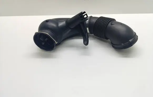 BMW 5 E60 E61 Air intake duct part 7803843 13717803843 780384303