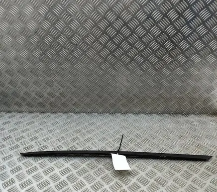 Volkswagen Tiguan Windshield trim 571854328A