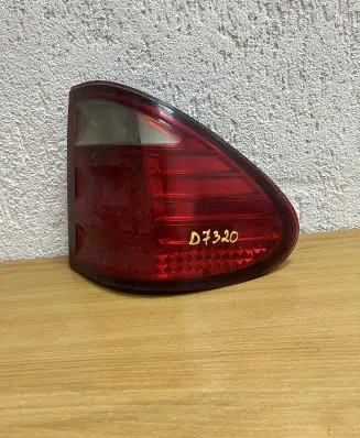 Mercedes-Benz E W210 Rear/tail lights D7320