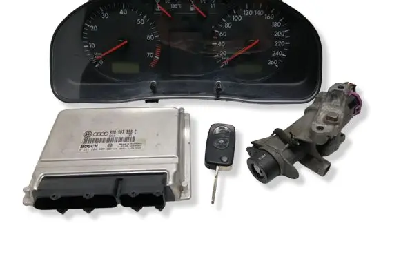 Volkswagen PASSAT B5 Engine ECU kit and lock set 8D0907558E