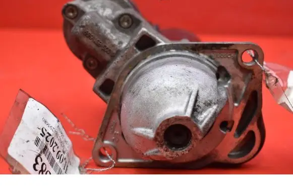 Opel Meriva B Starter motor 55578921