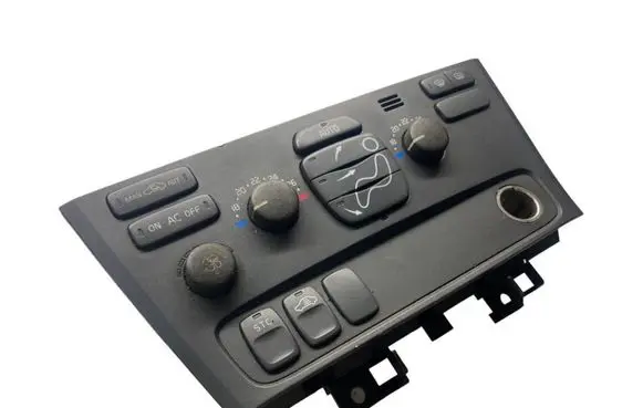 Volvo V70 Climate control unit 7923