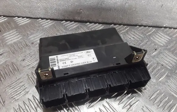 Ford Fiesta Comfort/convenience module 4S6T15K600CB
