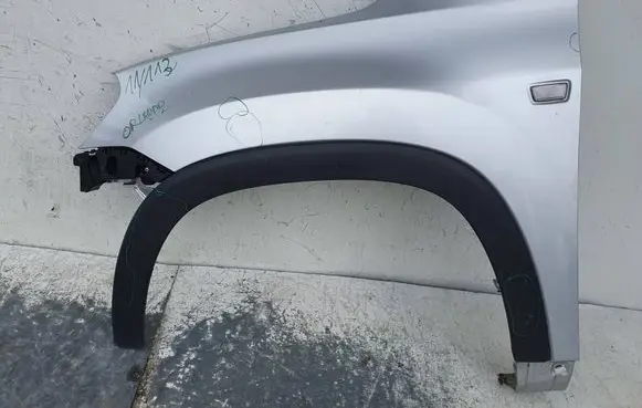 Chevrolet Orlando Fender