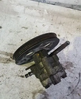 Infiniti Q45 III Power steering pump VK45DE