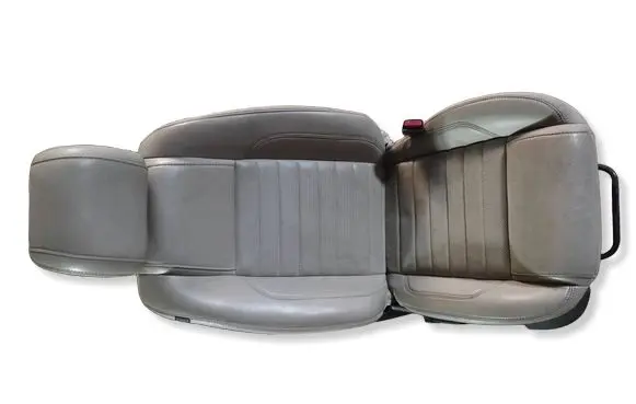 Ford Mustang V Front passenger seat 