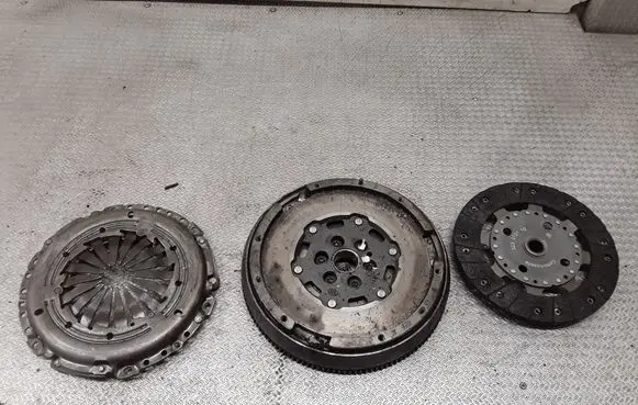 Citroen C4 I Clutch set kit 123047510 323070110