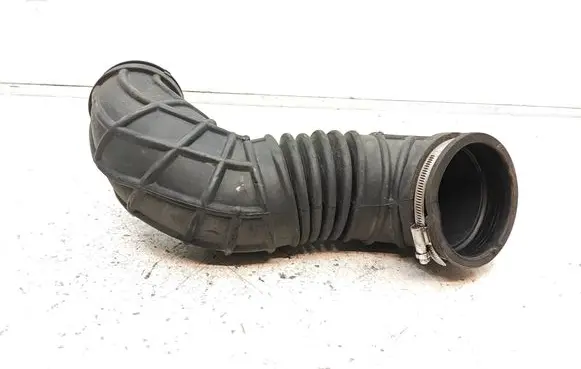 Chevrolet Captiva Air intake hose/pipe 20998611