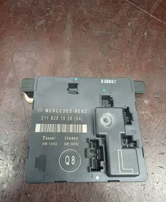 Mercedes-Benz E W211 Door control unit/module 2118201526