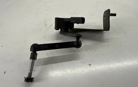 Tesla Model X Rear air suspension level height sensor 102797600A