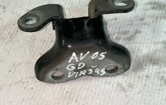 Toyota Avensis T250 Rear door upper hinge