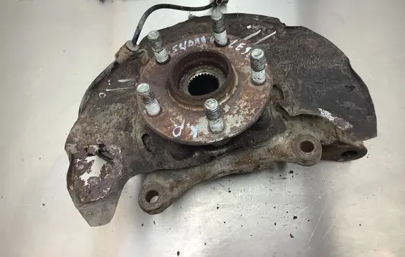 Subaru Legacy Front wheel hub 