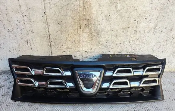 Dacia Duster Front bumper upper radiator grill 623100838R