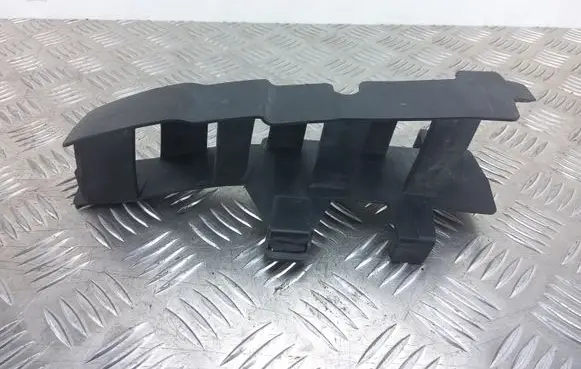 Peugeot 208 Front bumper mounting bracket 9673872880