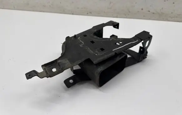 BMW 5 GT F07 Intercooler air guide/duct channel 7577471