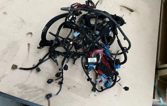 Renault Trafic III (X82) Engine installation wiring loom 240117641R