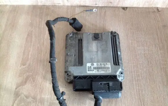Volkswagen Jetta V Engine control unit/module 03G906016FM