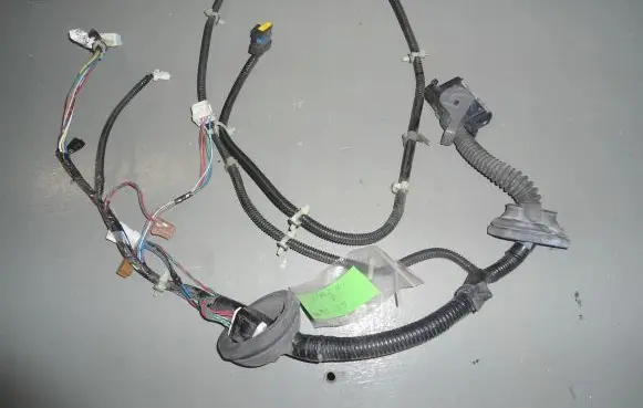 Front door wiring loom/harness boot