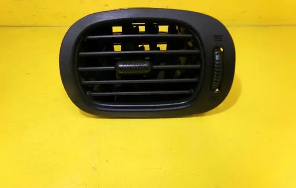 Chrysler Voyager Dashboard side air vent grill/cover trim OSC95TRMAA