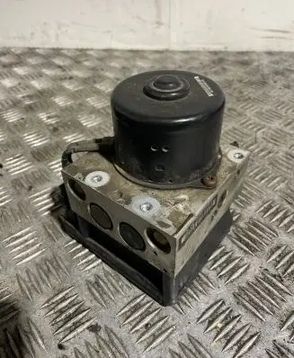 Volkswagen Golf IV ABS Pump 1J0907379G
