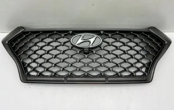 Hyundai Tucson TL Front bumper upper radiator grill 86351-D7710