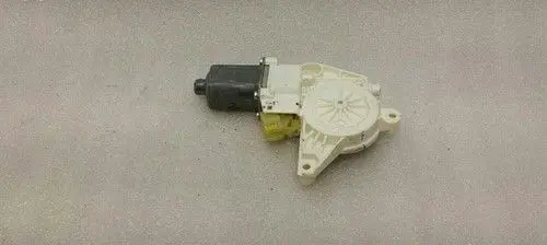 Mercedes-Benz ML W164 Front door window regulator motor A2518200742