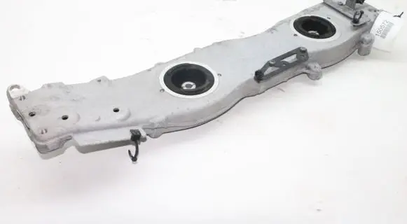 Volkswagen Golf VII Engine mounting bracket 5QE199207F