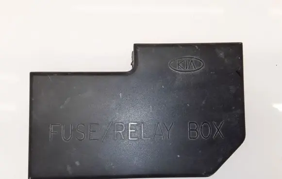 KIA Rio Fuse box cover