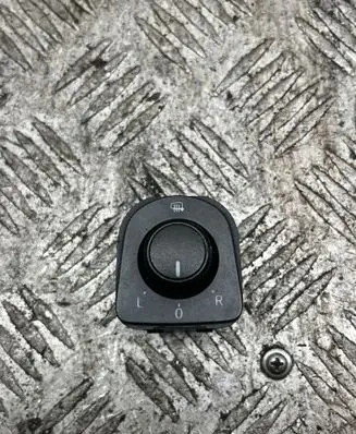 Seat Leon (5F) Wing mirror switch 5F0959565D