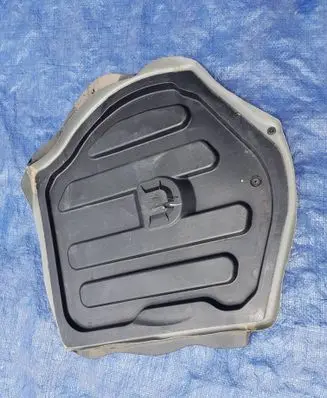 Mercedes-Benz E W212 Trunk bottom trim panel 2126100075GFF A2126100075