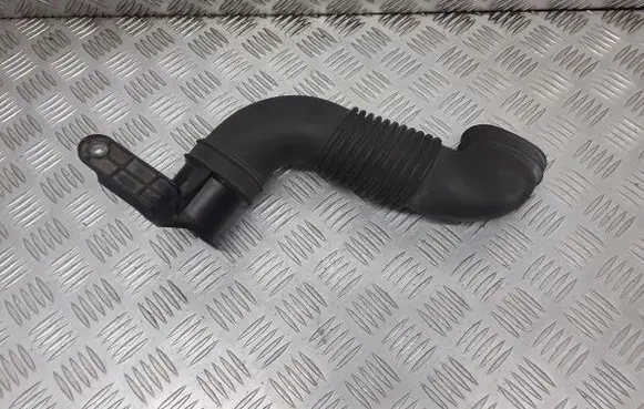 Suzuki Liana Air intake duct part 13765-55GA