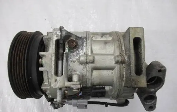 Renault Laguna III Air conditioning (A/C) compressor (pump) 14080511205 PU007500